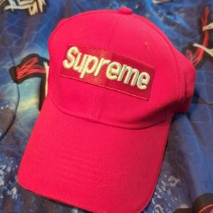 Supreme Louis Vuitton hat